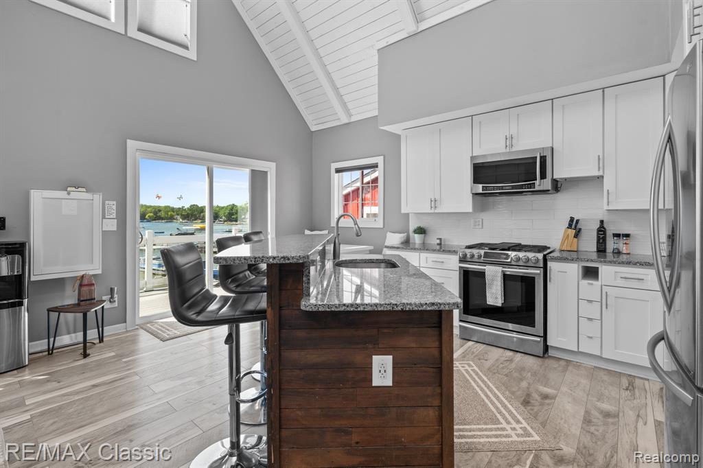 11478 E Shore Drive, Whitmore Lake, MI 48189 — Photo 28