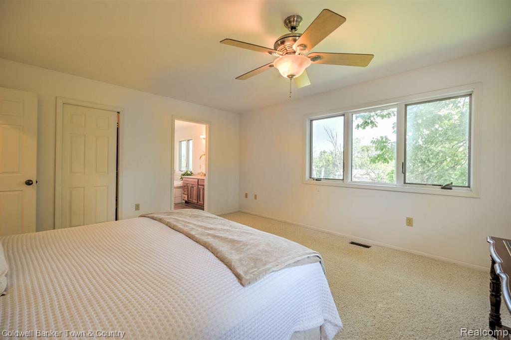 11265 N Shore Drive, Whitmore Lake, MI 48189 — Photo 28