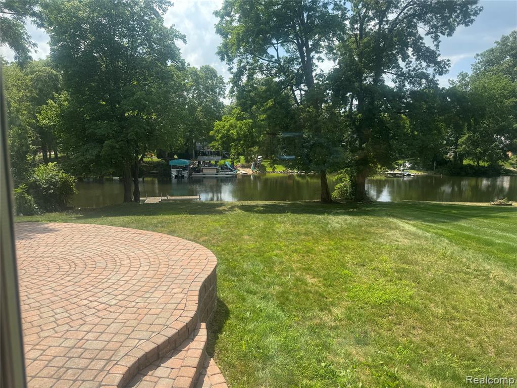 5245 Riverwalk Trail, Commerce Twp, MI 48382 — Photo 24