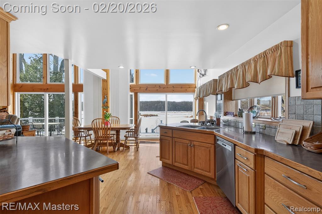 27429 W Huron River Drive, Flat Rock, MI 48134 — Photo 11
