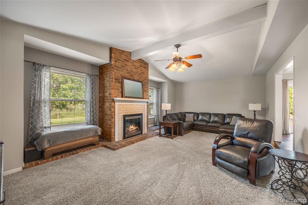 46073 Hollowoode Lane, Macomb, MI 48044 — Photo 16