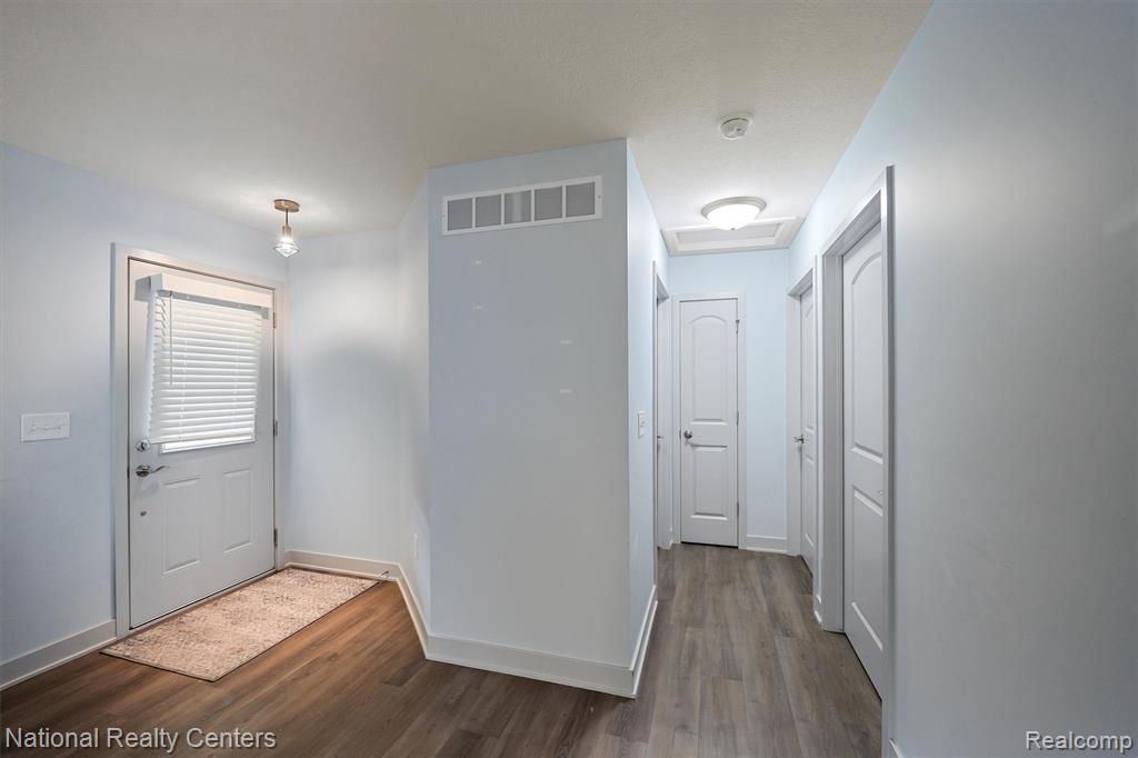 6263 Marywood Avenue, Lansing, MI 48911 — Photo 4
