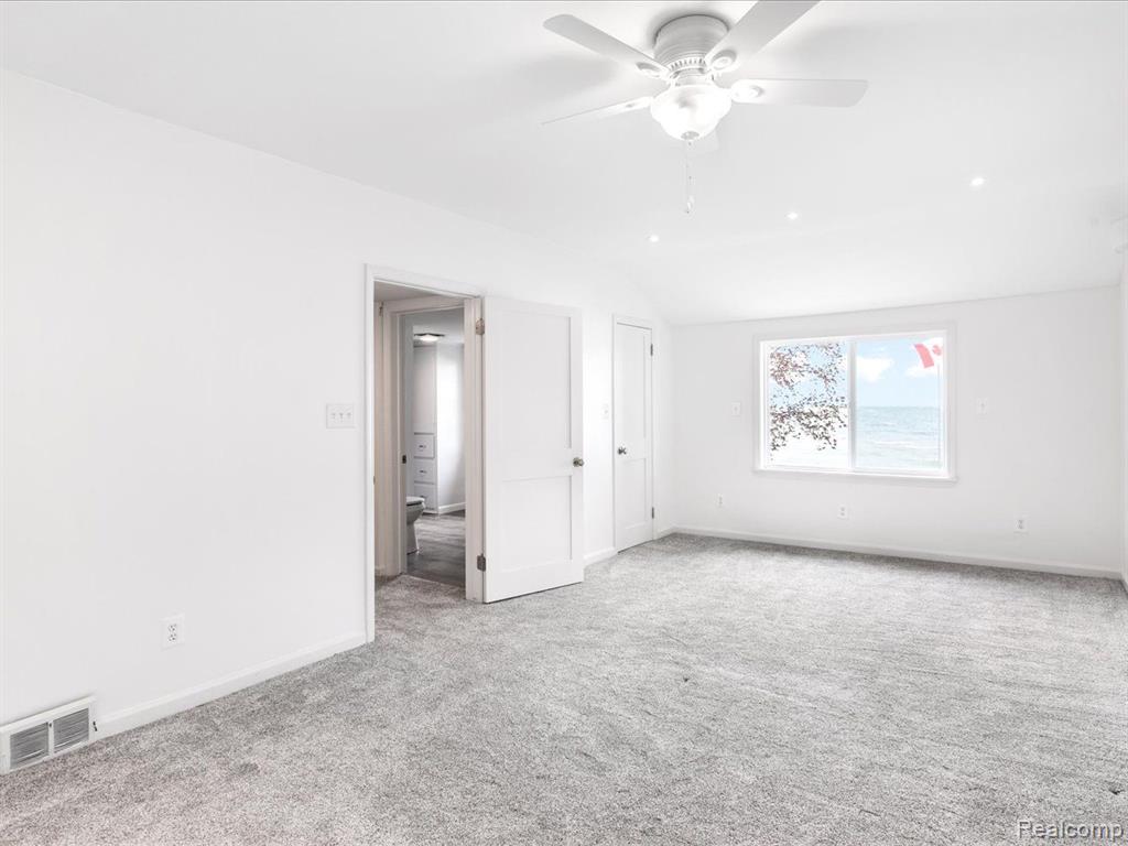 5444 LAKESHORE Road, Fort Gratiot, MI 48059 — Photo 20