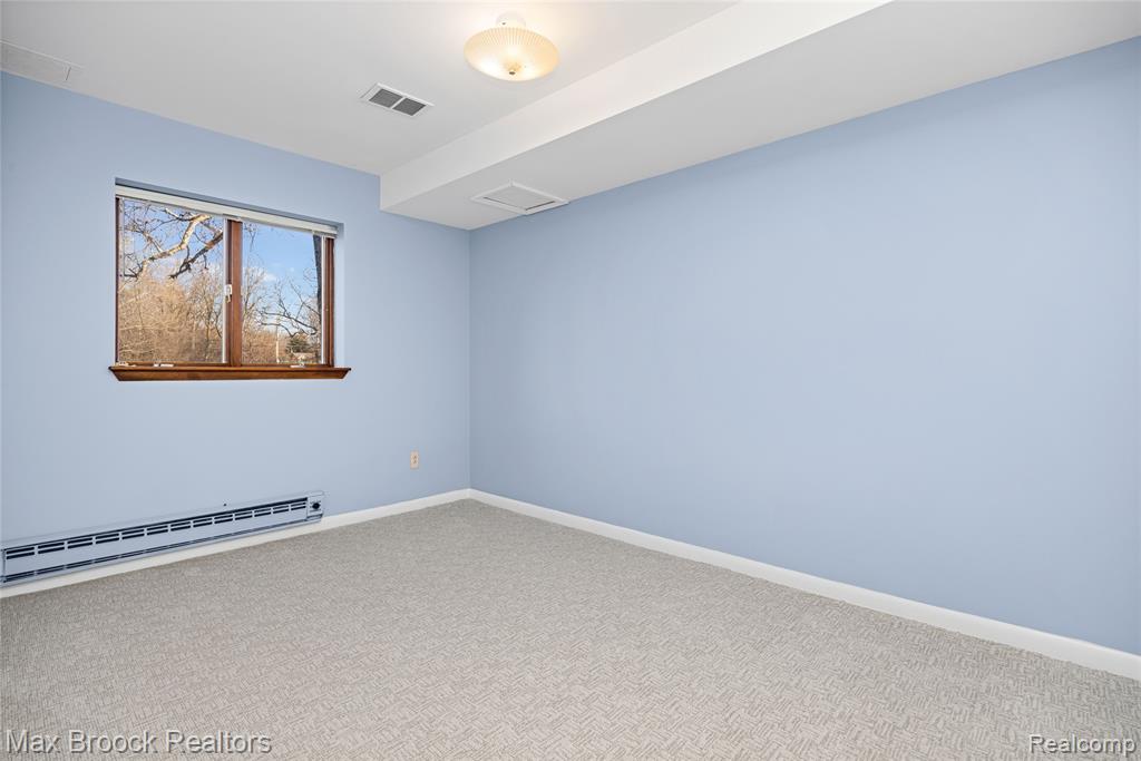 35550 Pleasant Valley Road, Farmington Hills, MI, 48331