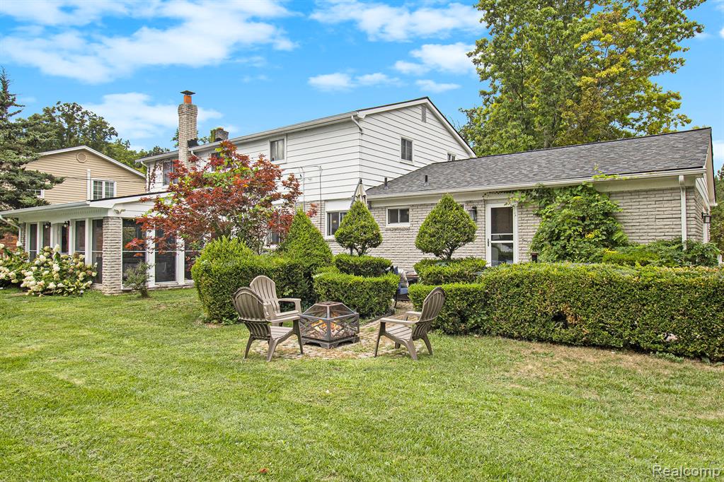 26031 Hidden Lane, Grosse Ile, MI 48138 — Photo 38
