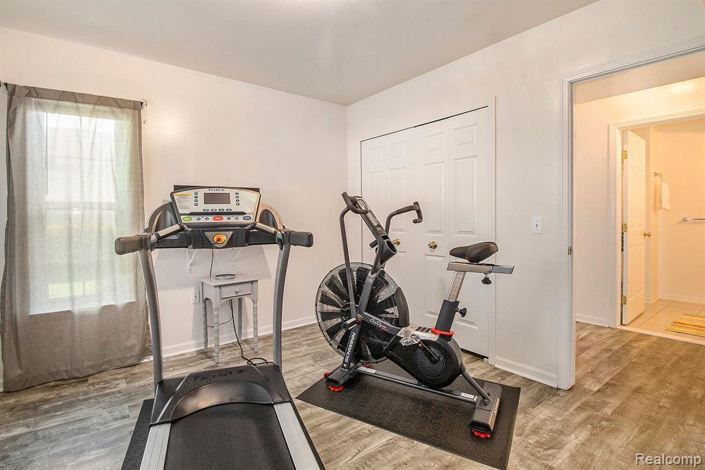 2808 S Knightsbridge Circle, Ann Arbor, MI 48105 — Photo 28