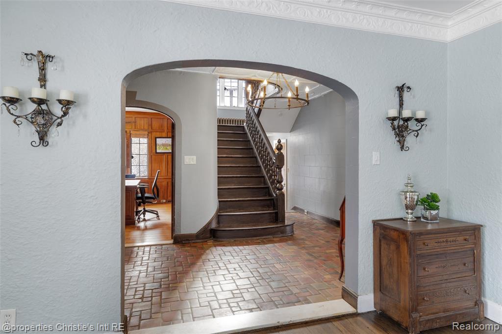 19435 Shrewsbury Road, Detroit, MI 48221 — Photo 14
