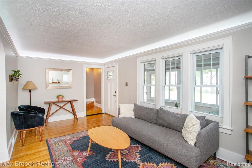 501 N Wilson Avenue, Royal Oak, MI 48067 — Photo 11