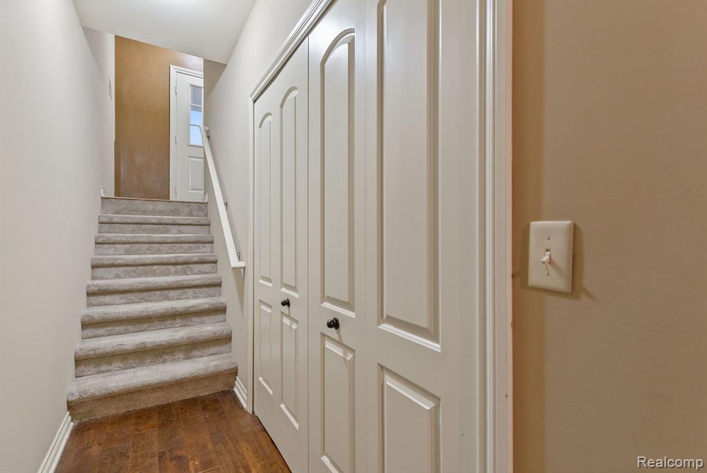 53743 CHAMPLAIN Street, Macomb, MI 48042 — Photo 28