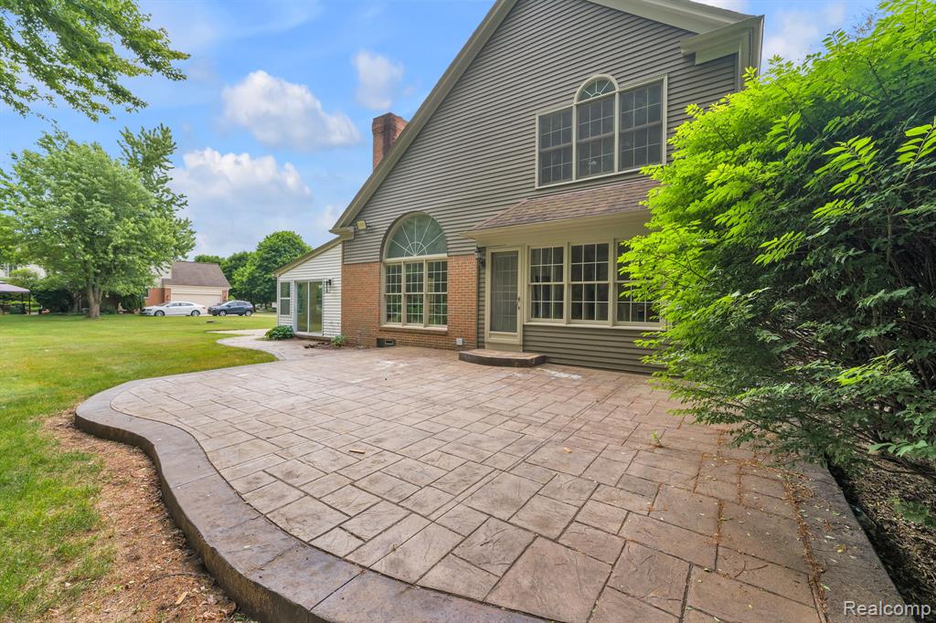 47974 Deer Trail Drive, Canton, MI 48187 — Photo 10