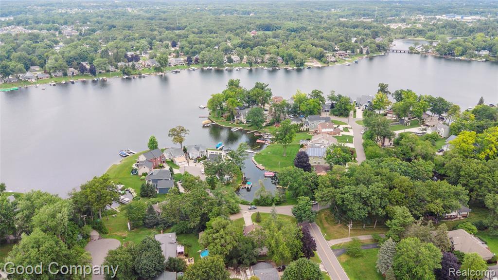 2289 Paulette Drive, Wolverine Lake, MI 48390 — Photo 54