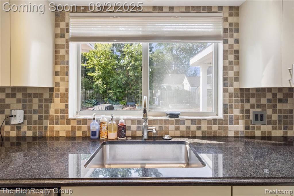 967 Palmer Street, Plymouth, MI 48170 — Photo 12