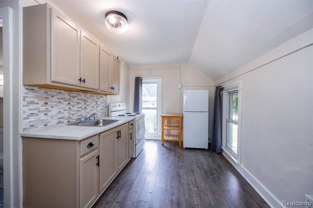 250 1st Street, Milan, MI 48160 — Photo 29