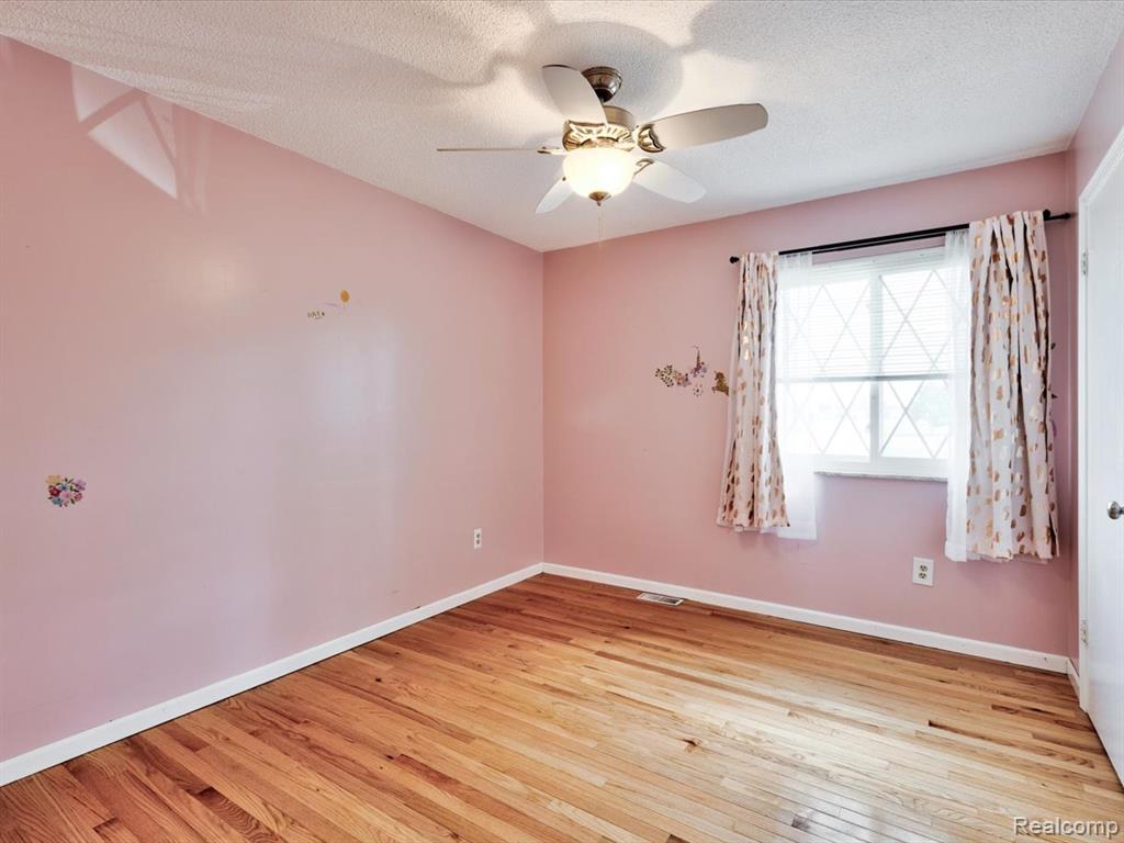 311 Collard Drive, Marysville, MI 48040 — Photo 22