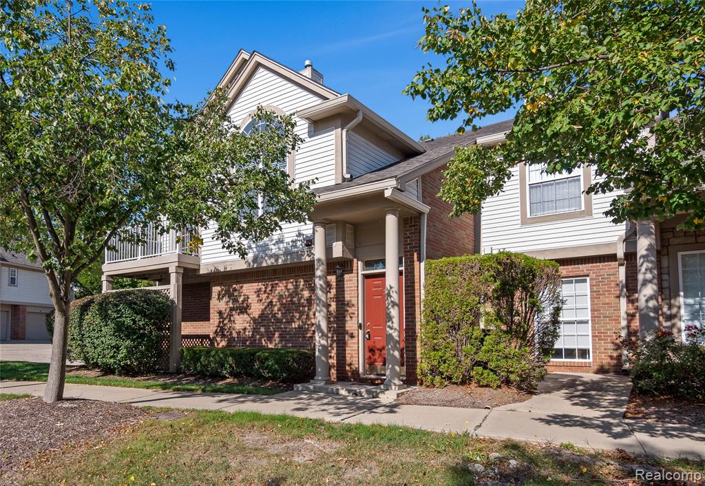 51 N Squirrel Road, Auburn Hills, MI 48326 — front exterior