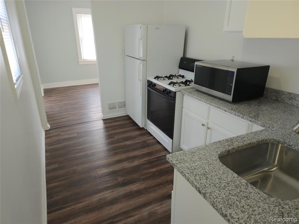 6589 Ziegler Street, Taylor, MI 48180 — Photo 13