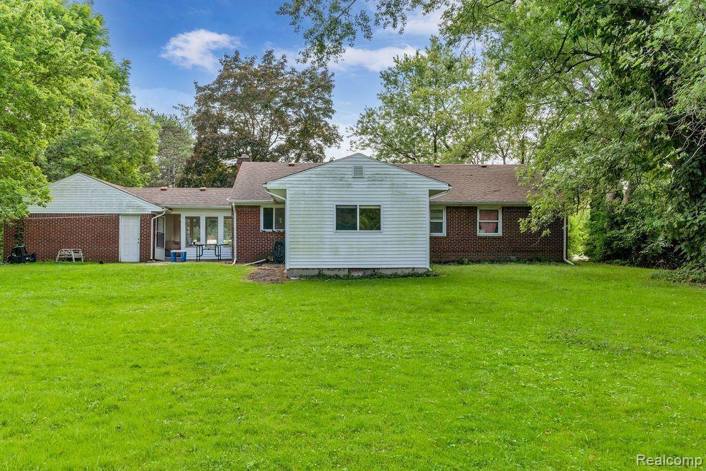 6481 DAVISON Road, Burton, MI 48509 — Photo 25