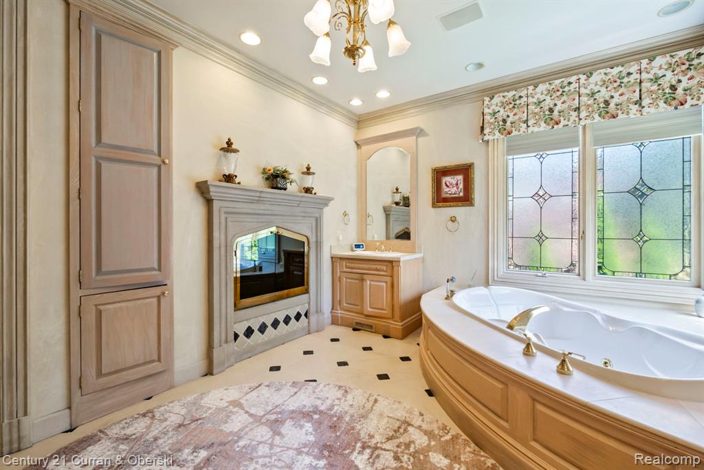 18878 Oak Leaf Lane, Northville, MI 48168 — Photo 36
