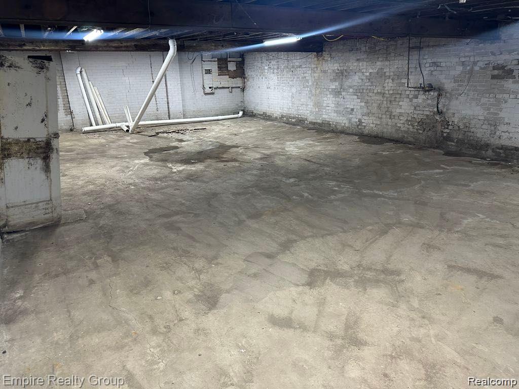 18900 W Warren Avenue, Detroit, MI 48228 — Photo 11