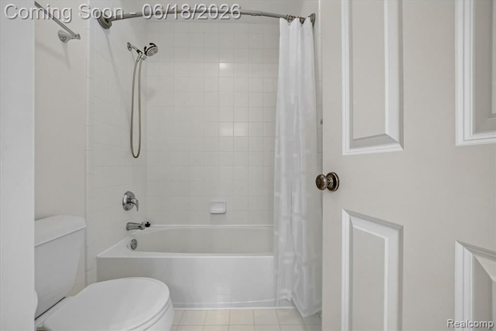 49515 Taft Lane, Canton, MI 48188 — Photo 38