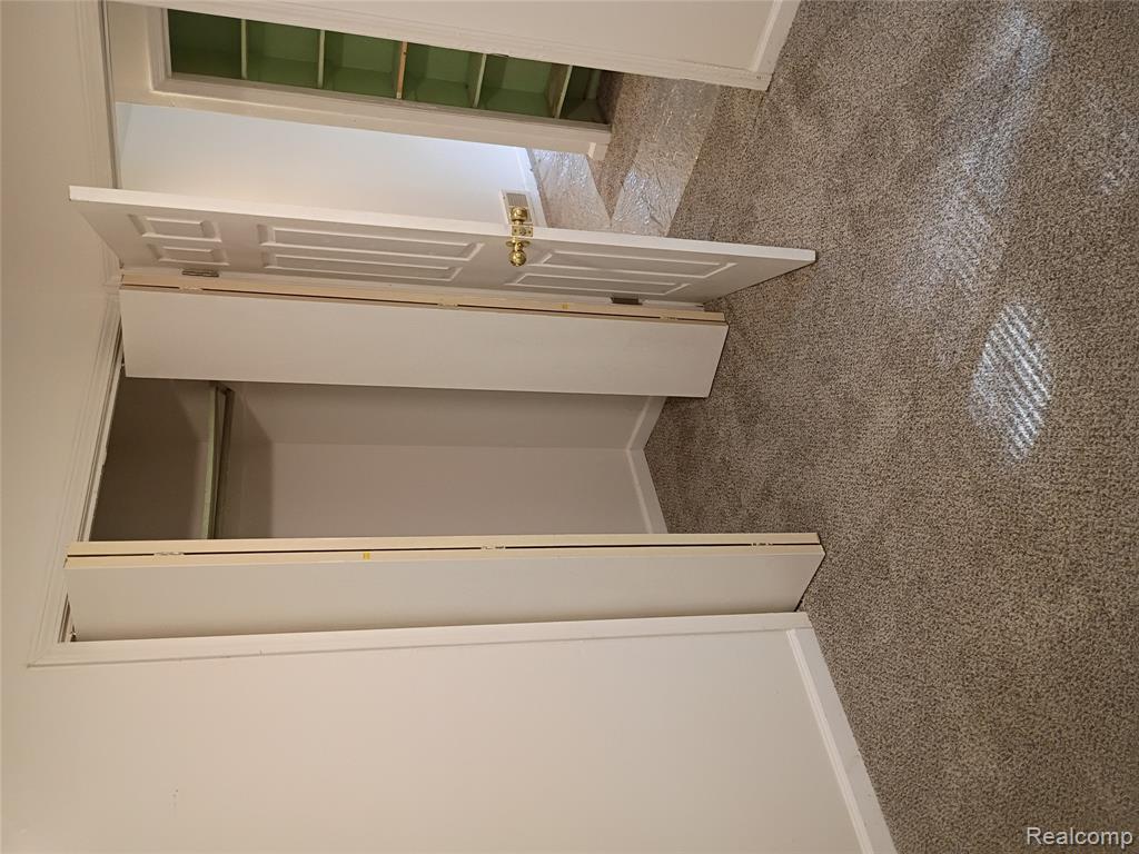405 W Bundy Avenue, Flint, MI 48505 — Photo 10