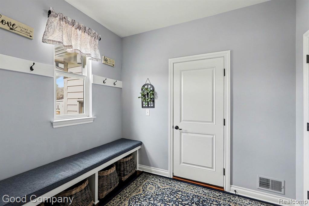 900 Watersmeet Drive, Oxford, MI 48371 — Photo 42
