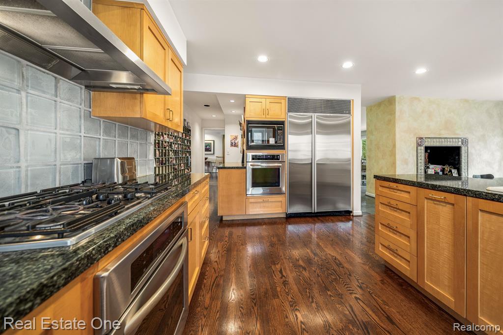 8519 HENDRIE Boulevard, Huntington Woods, MI — Photo 29