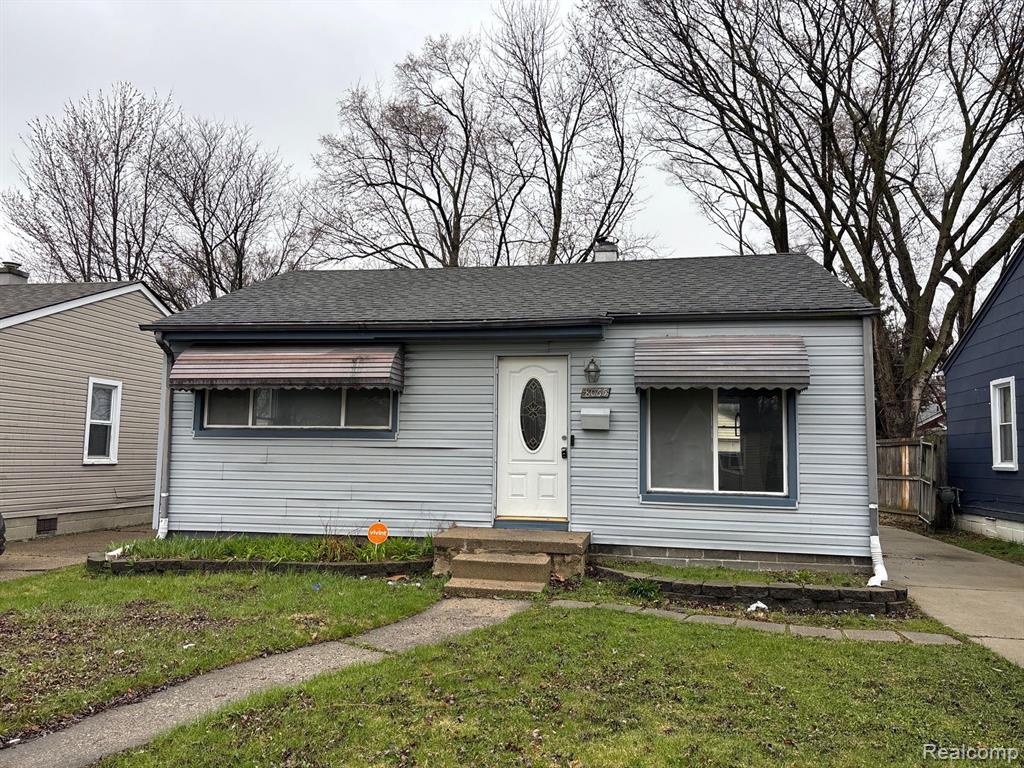 8065 PROSPECT Avenue, Warren, MI 48089 — front exterior