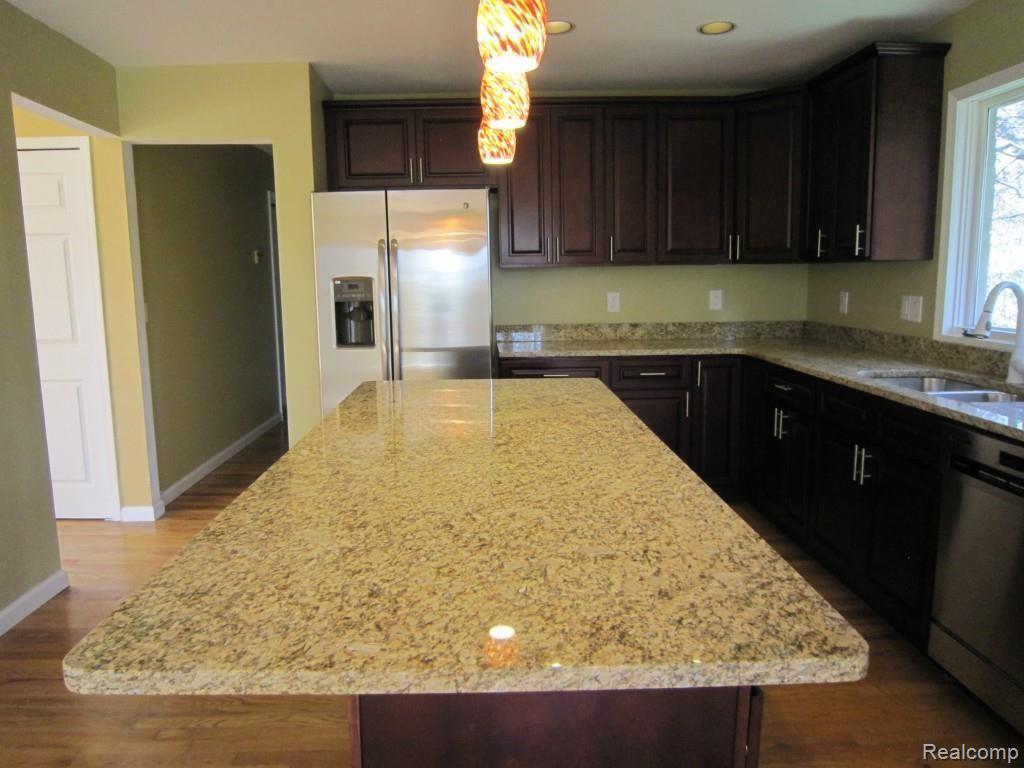 6850 ARLINGTON, West Bloomfield, MI — Photo 4