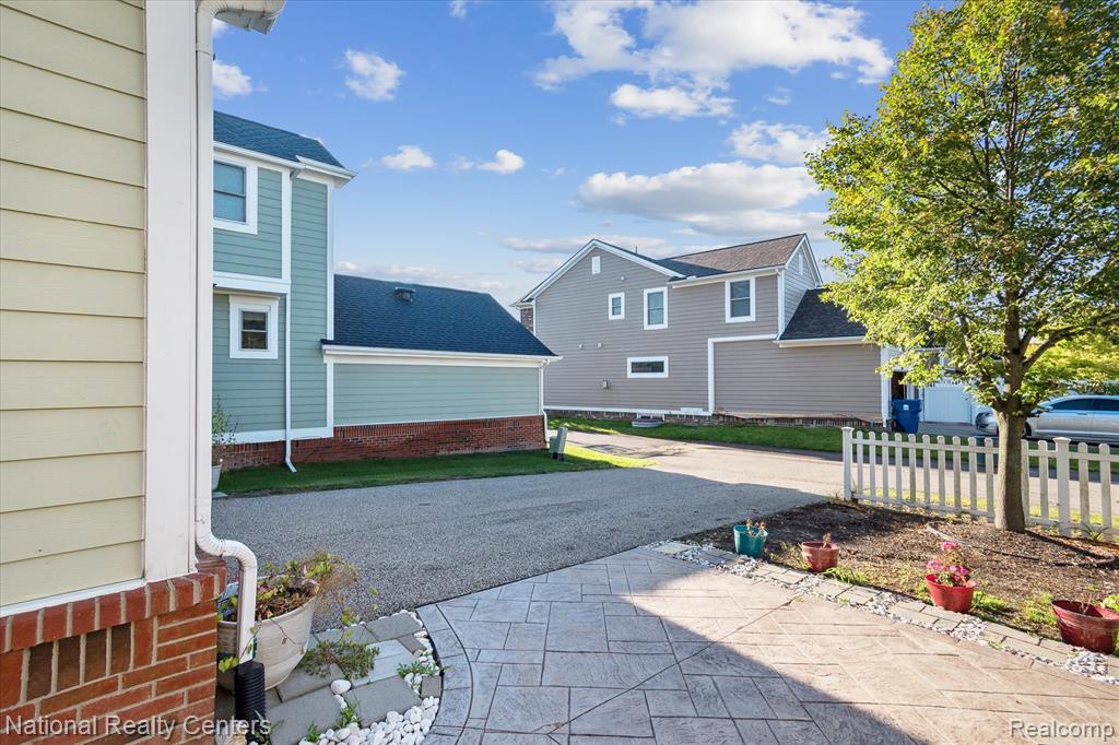 50249 Jefferson Street, Canton, MI 48188 — Photo 49