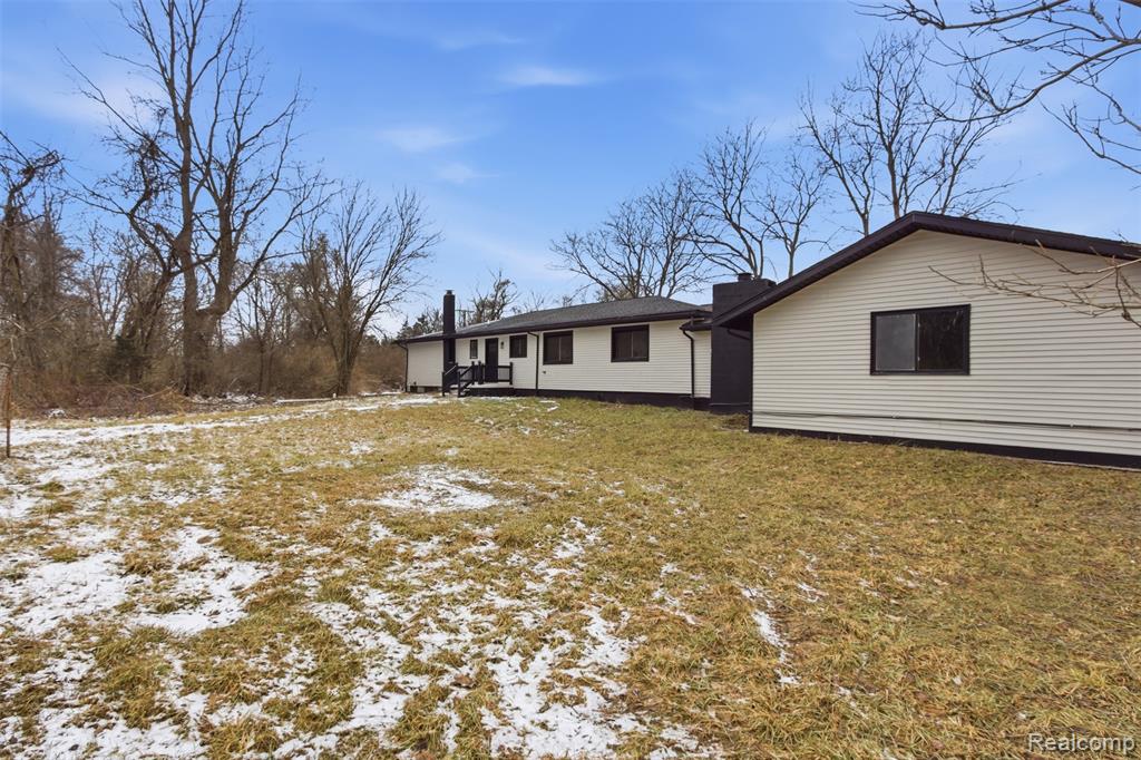 23157 Karr Road, Belleville, MI 48111 — Photo 28