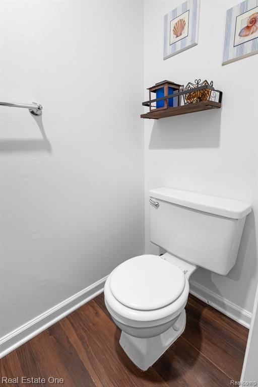 1555 S HILL Boulevard, Bloomfield Hills, MI 48304 — Photo 16