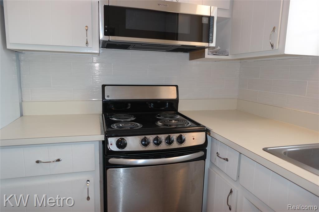 630 Ann Street, Birmingham, MI 48009 — Photo 14
