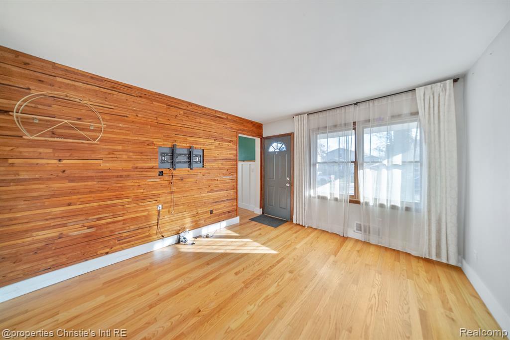 601 BALDWIN Avenue, Royal Oak, MI 48067 — Photo 5