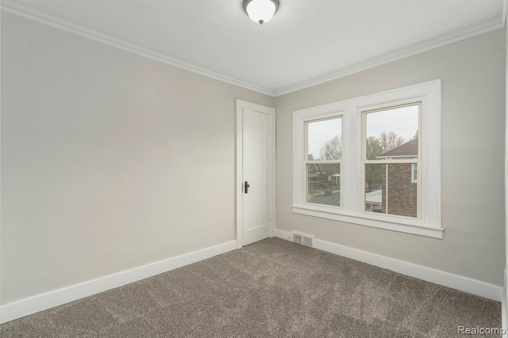 5484 MIDDLESEX Street, Dearborn, MI 48126 — Photo 35