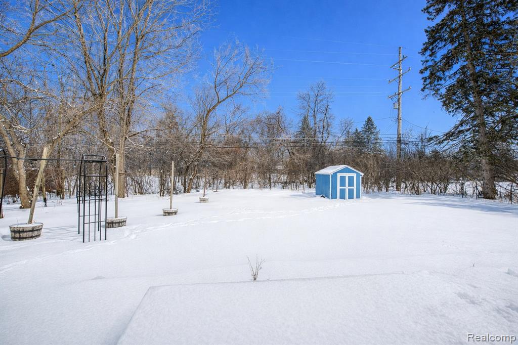 49675 S Interstate 94 Service Drive, Van Buren, MI 48111 — Photo 26