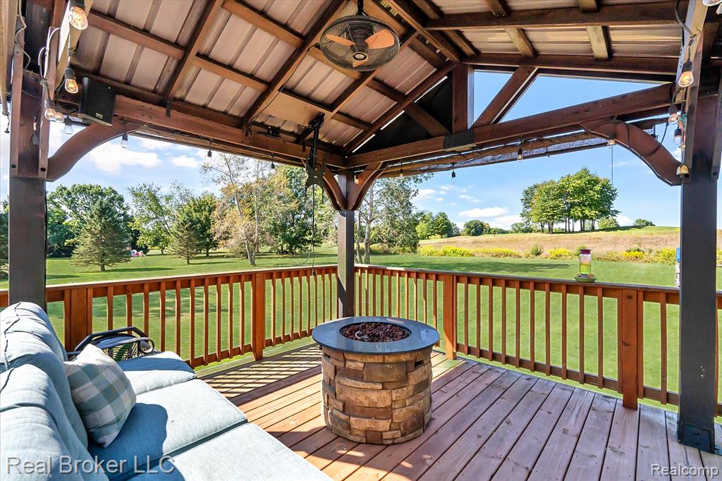6097 High Valley Drive, White Lake, MI 48383 — Photo 41