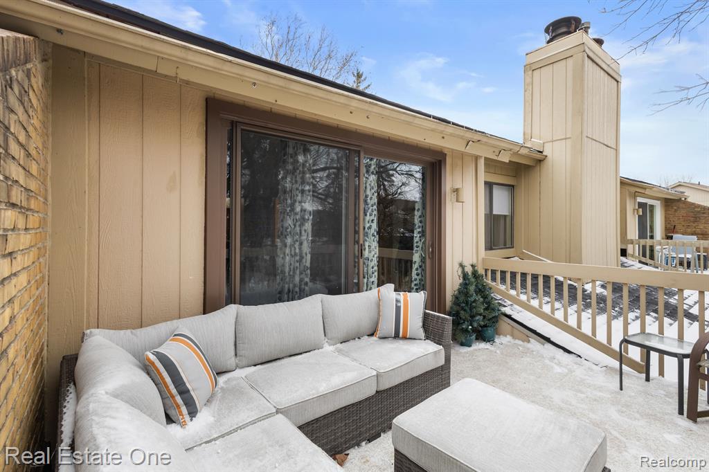 1555 S HILL Boulevard, Bloomfield Hills, MI 48304 — Photo 21