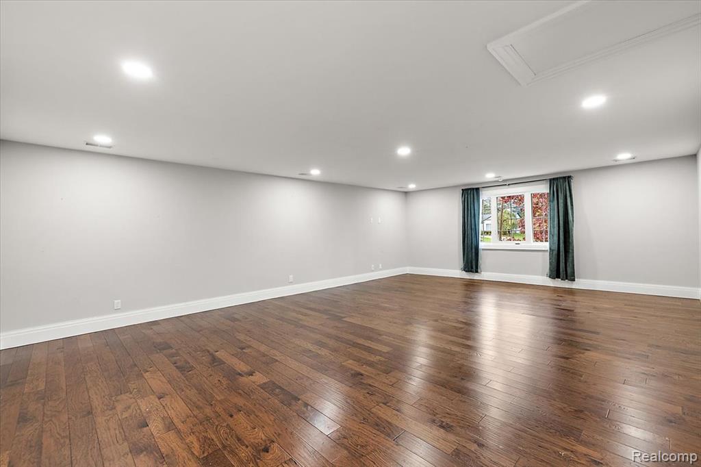 5741 Snowshoe Circle, Bloomfield Hills, MI 48301 — Photo 48
