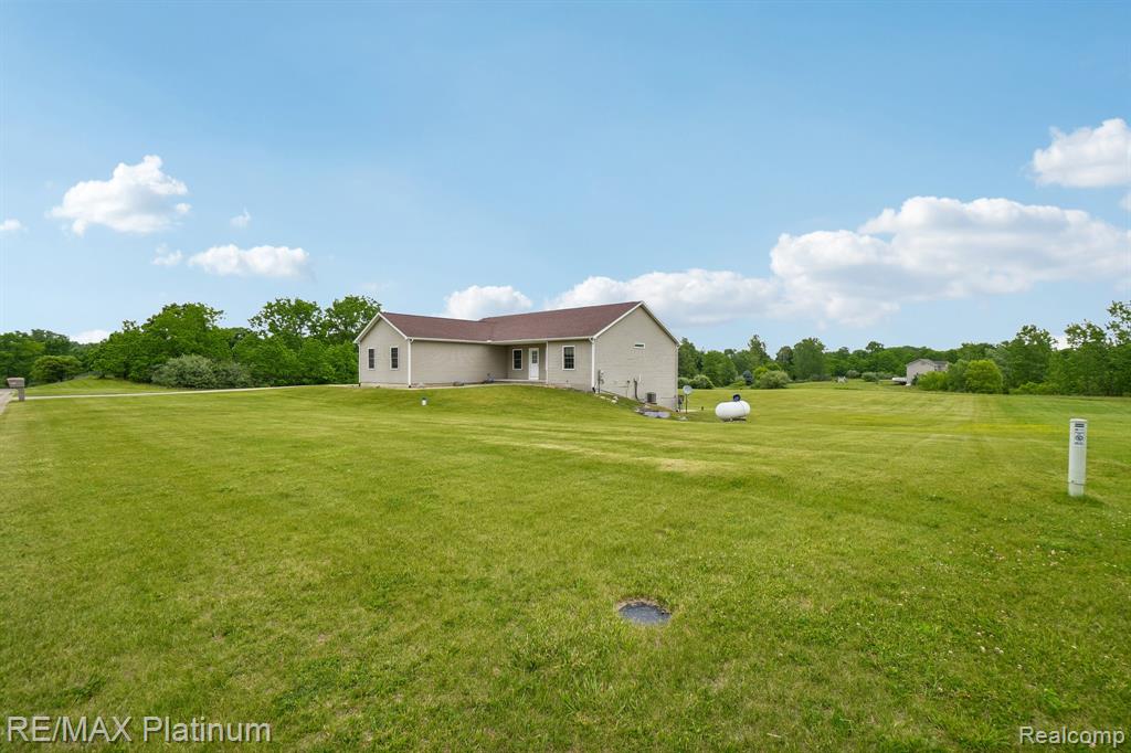 11704 Glen Mary, Byron, MI 48418 — Photo 63