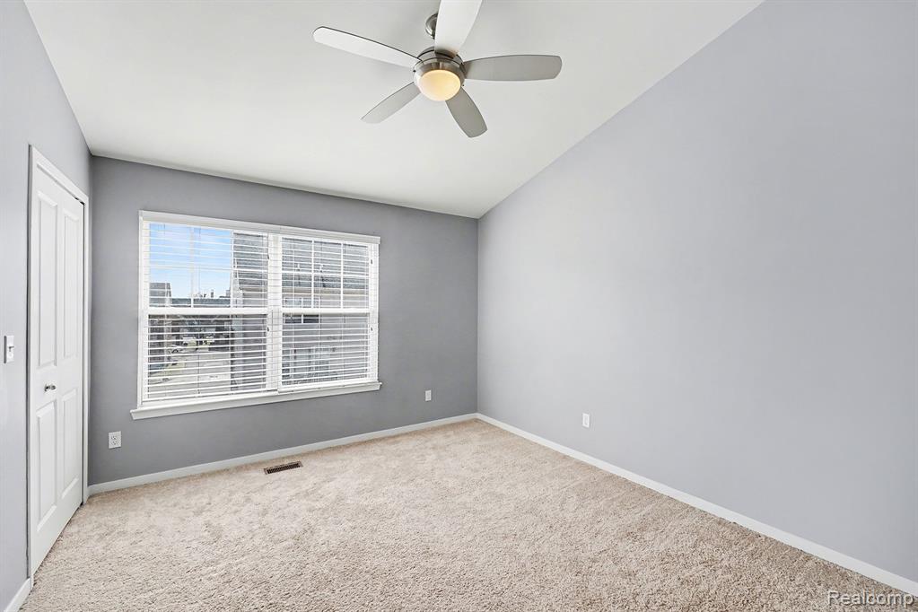 273 E PALMER Street, 3, Detroit, MI 48202 — Photo 33