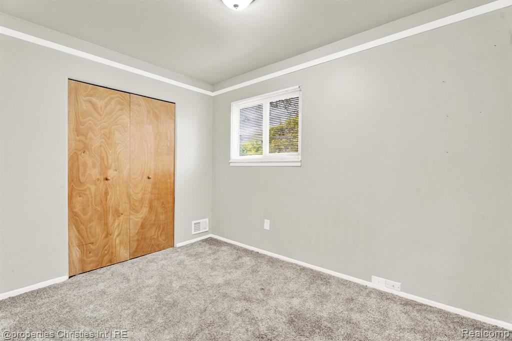 6516 Oak Street, Taylor, MI 48180 — Photo 22