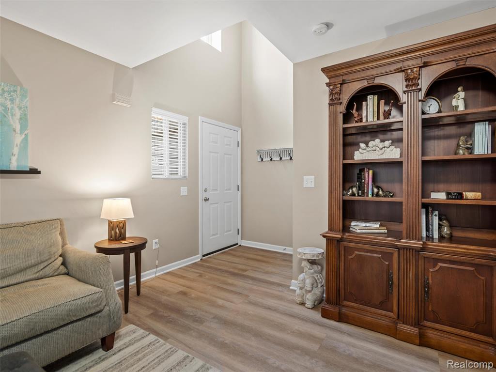 4673 Christopher Pines Drive, Clarkston, MI — Photo 2