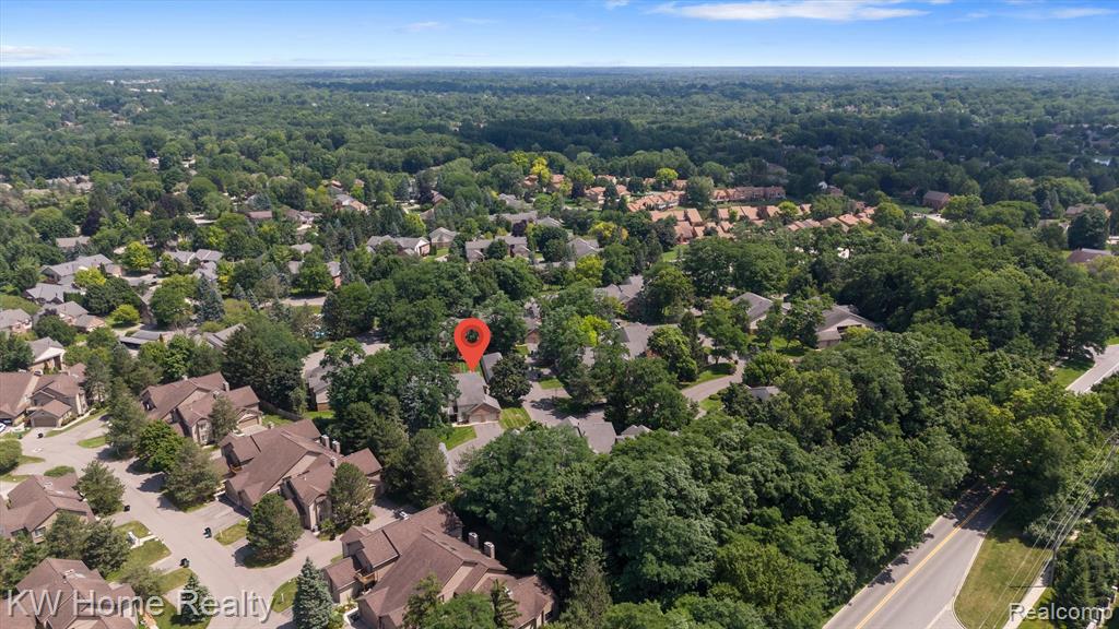 29691 Pine Ridge Circle, Farmington Hills, MI 48331 — Photo 36