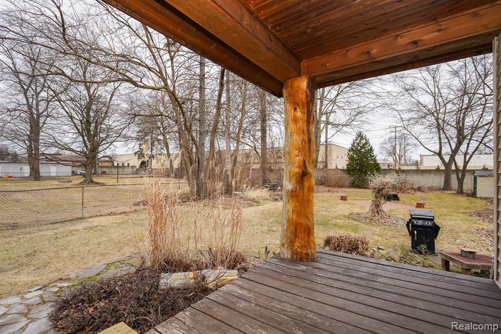 873 HENDRICKSON Boulevard, Clawson, MI — Photo 6