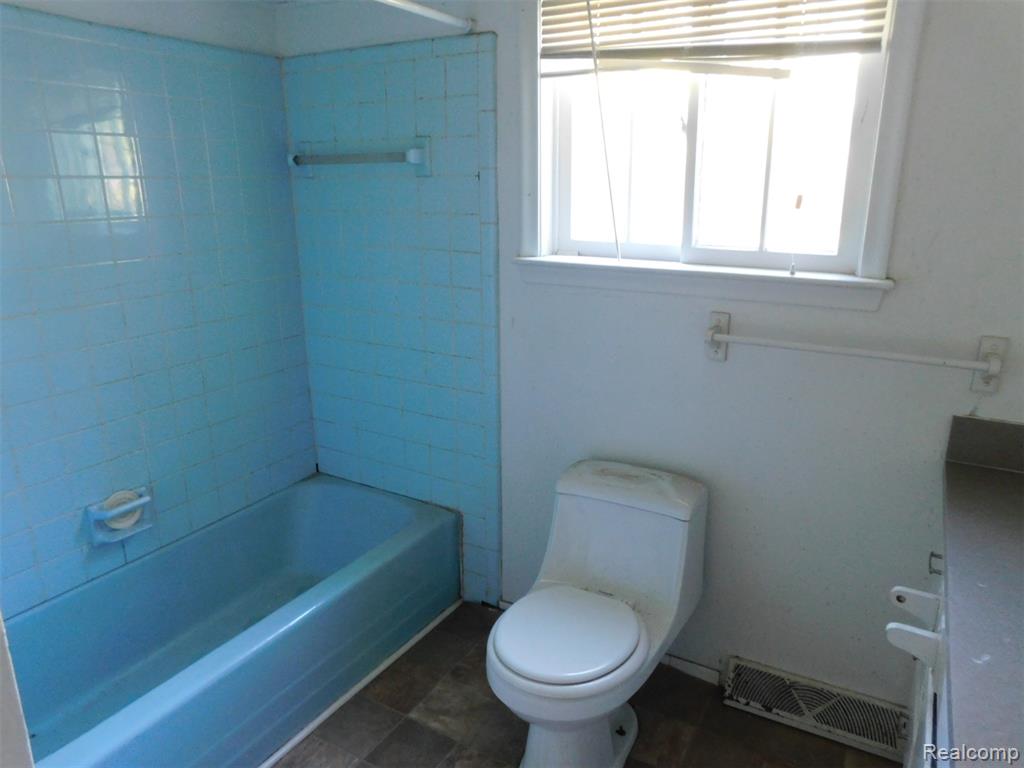 710 Washington Street, Algonac, MI 48001 — Photo 11