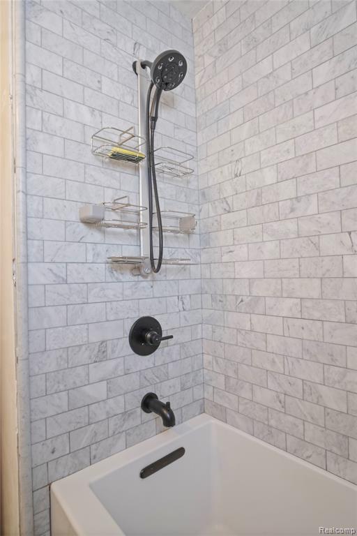 258 Piper Boulevard, Detroit, MI 48215 — Photo 11