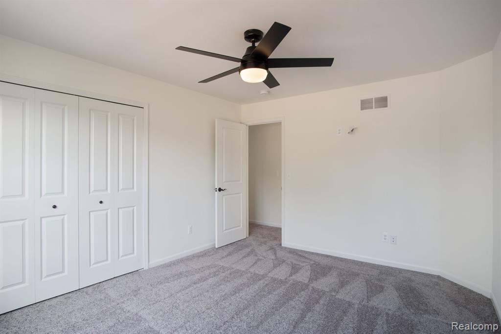 4530 BARBARA KAY, White Lake, MI 48383 — Photo 29