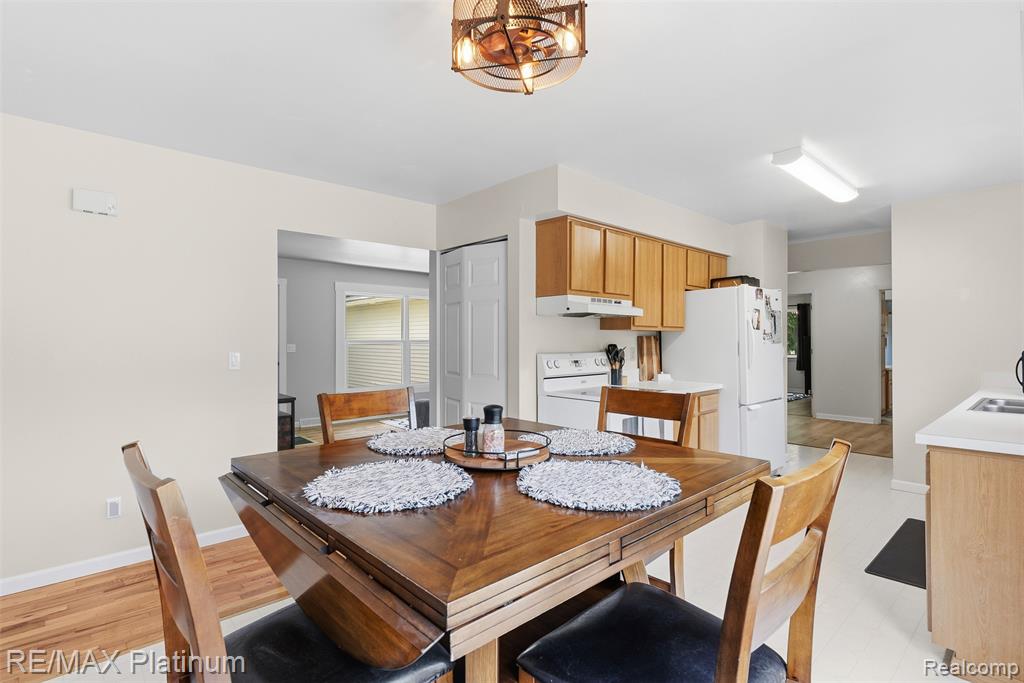 8370 W Rolston Road, Linden, MI 48451 — Photo 10