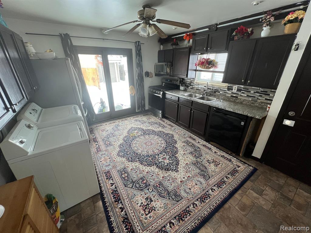 5621 HARDING Street, Dearborn Heights, MI 48125 — Photo 7